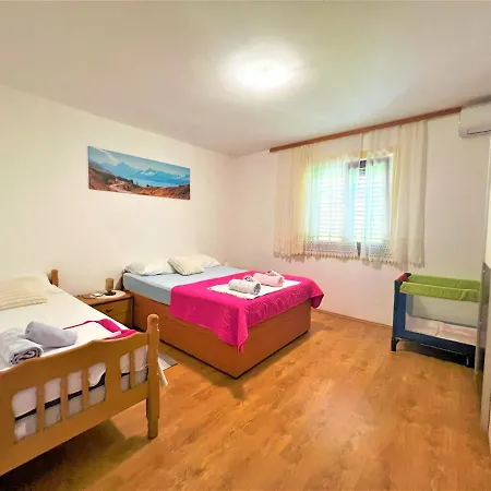 Appartamento Visic Gornji Karin